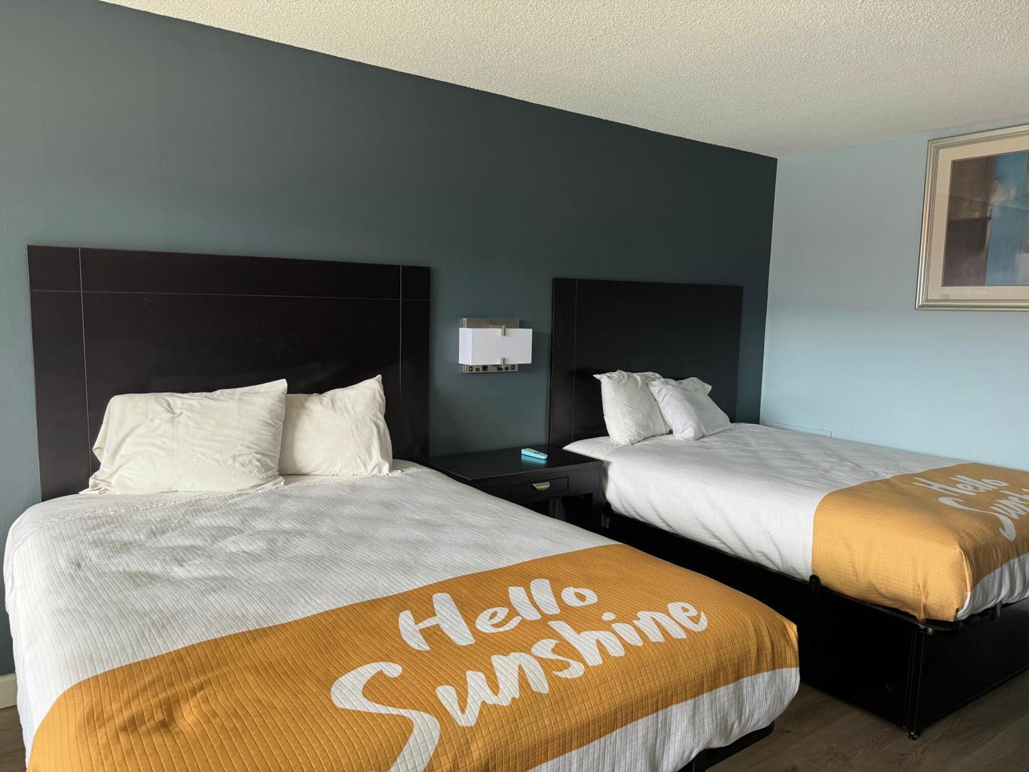 Red Carpet Inn & Suites - Danville Bagian luar foto