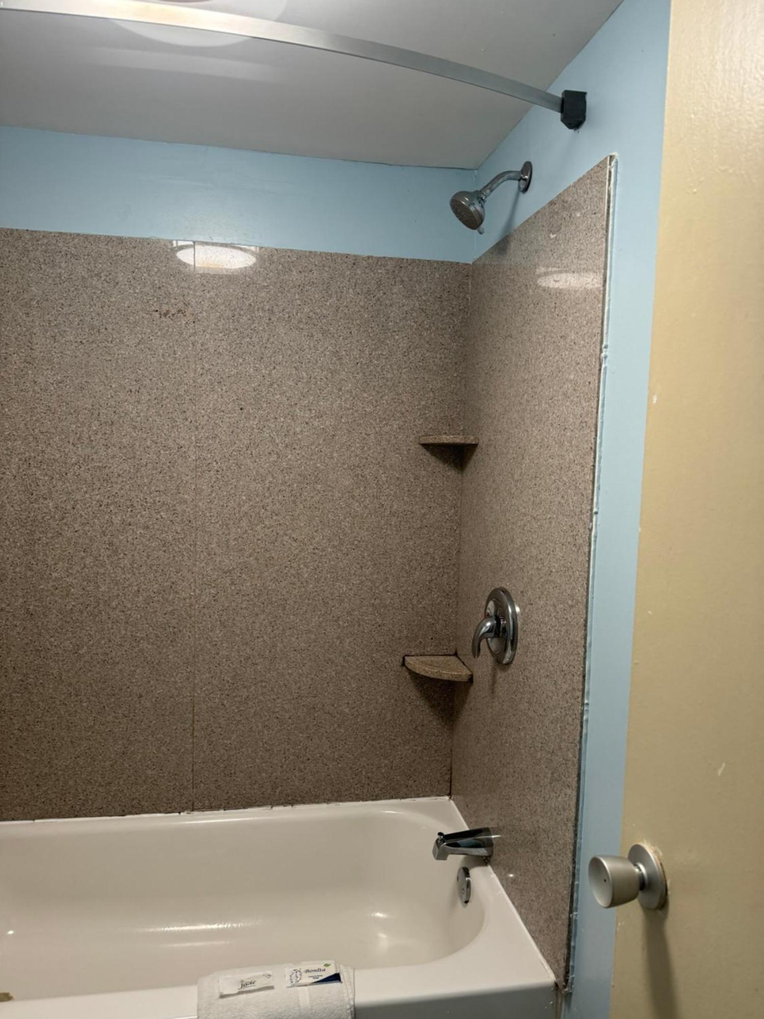 Red Carpet Inn & Suites - Danville Bagian luar foto