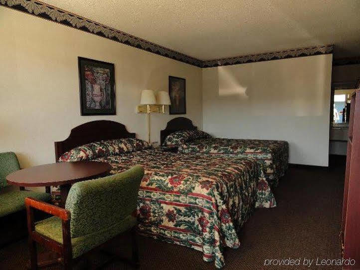 Red Carpet Inn & Suites - Danville Bagian luar foto
